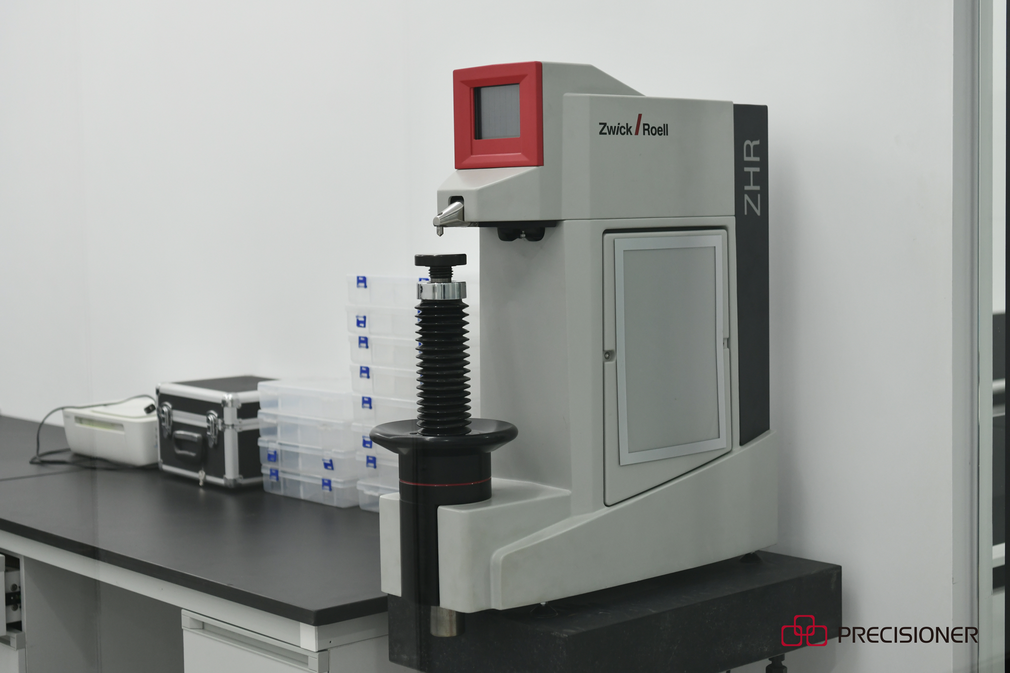 金屬材料洛氏硬度檢測(cè)：揭開鋼材硬度測(cè)試的秘密