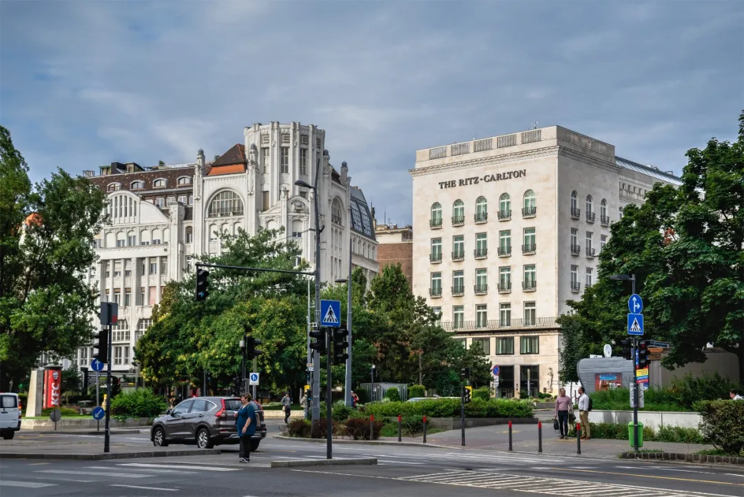 匈牙利：“歐洲心臟”，迎電動化“東風”